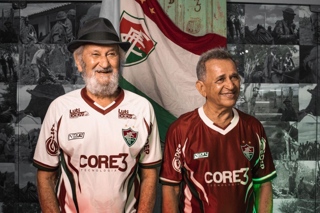 Fluminense de Feira lança nova camisa, com homenagem a poetas feirenses